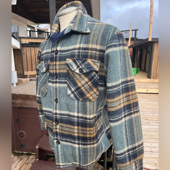 Woolrich Vintage Plaid Shirt Jacket - Picture 11 of 16
